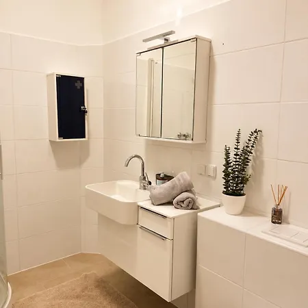 Stadtquartier Operated By Hostguides Apartment *